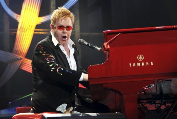 Elton+John+Concert+In+Munich+66mc30jowksl.jpg