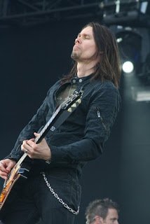 AlterBridge-DownloadFestival08-LS04.jpg
