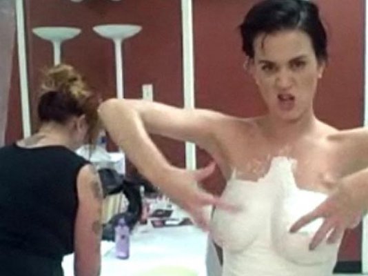 katy-perry-plastic-surgery.jpg