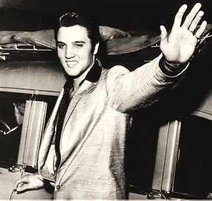 Elvis+waving.jpg Elvis+waving.jpg