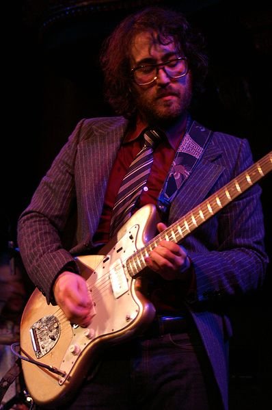 398px-Seanlennon4-29-07.jpg