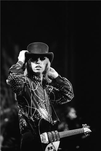 Tom%20Petty%2885-236-20%29CR300.jpg
