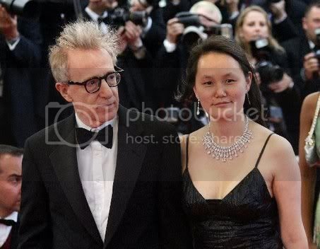 Woody-Allen-and-Soon-Yi-Previn.jpg