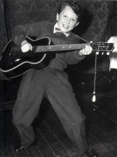 jimmypageyoung.jpg jimmypageyoung.jpg