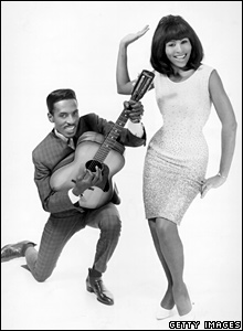 _44298433_ike_tina60s.jpg
